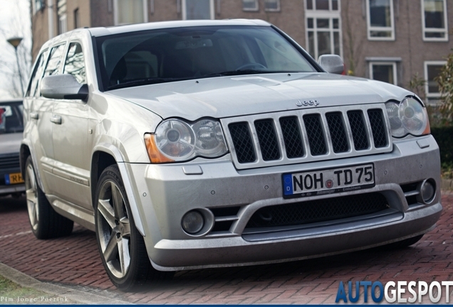 Jeep Grand Cherokee SRT-8 2005