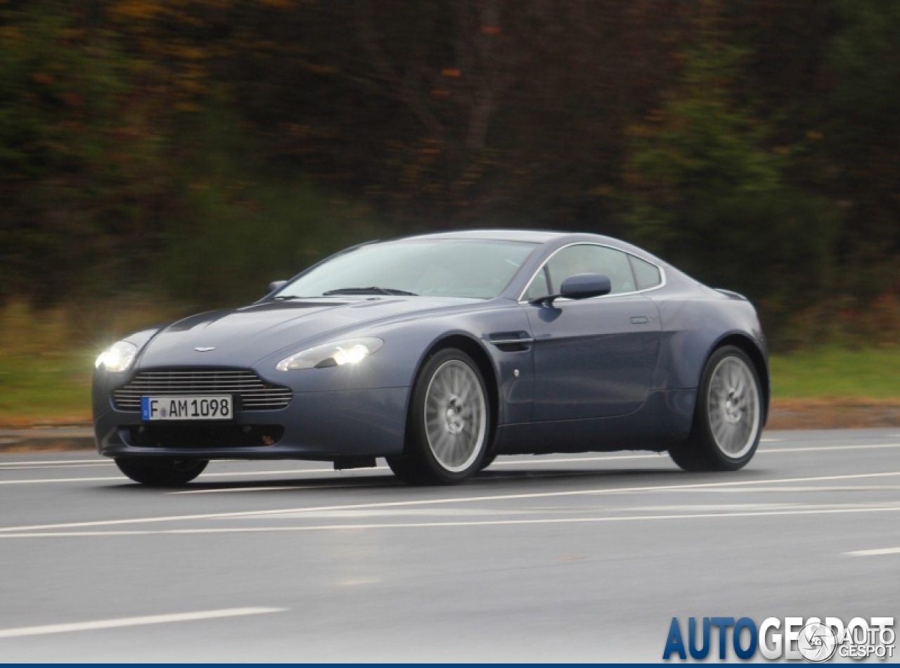 Aston Martin V8 Vantage