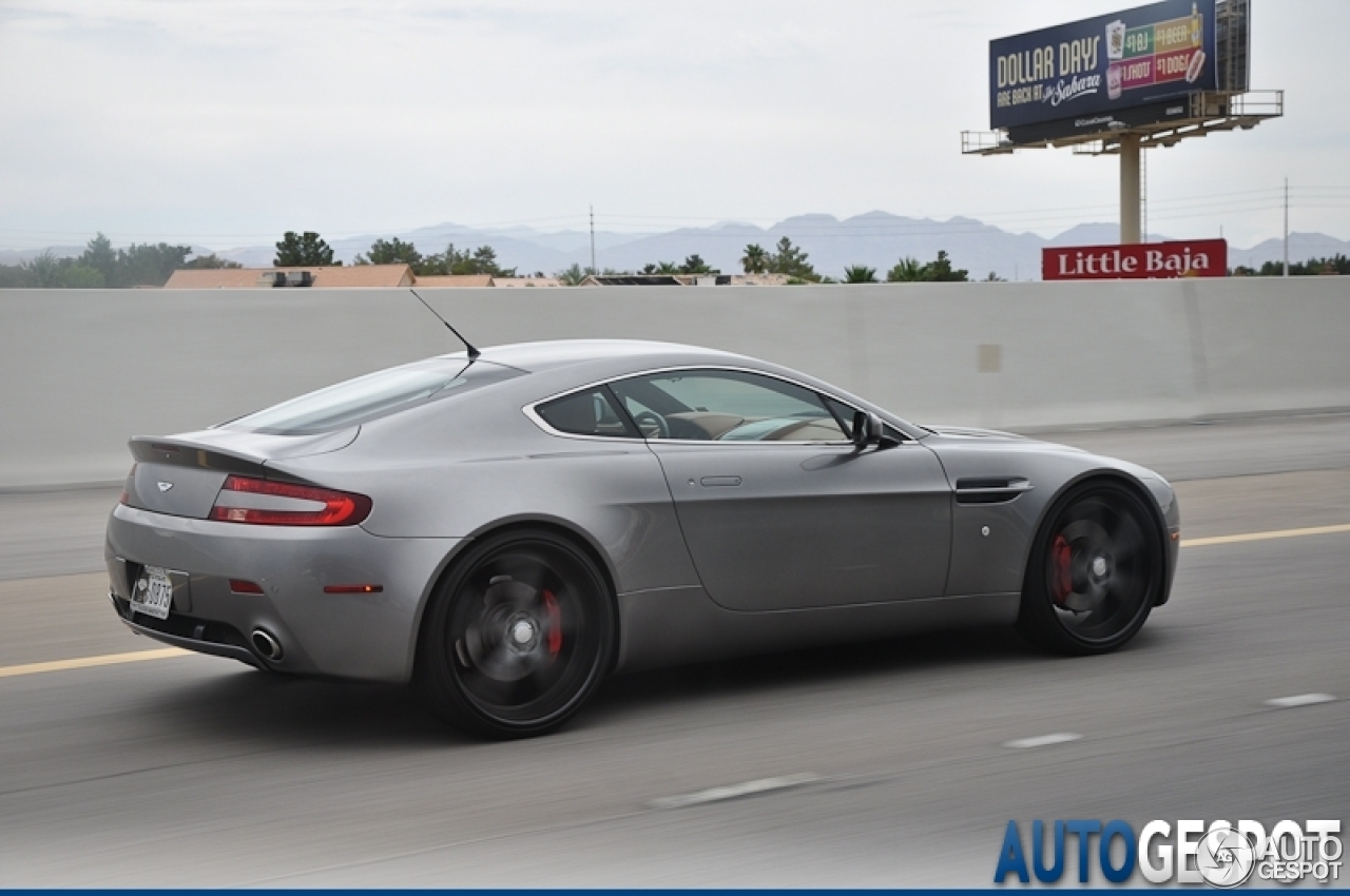 Aston Martin V8 Vantage