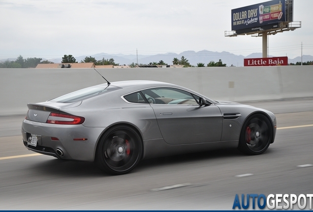 Aston Martin V8 Vantage