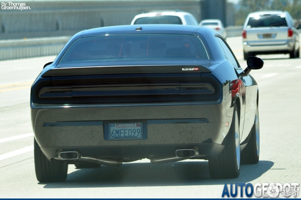 Dodge Challenger SRT-8