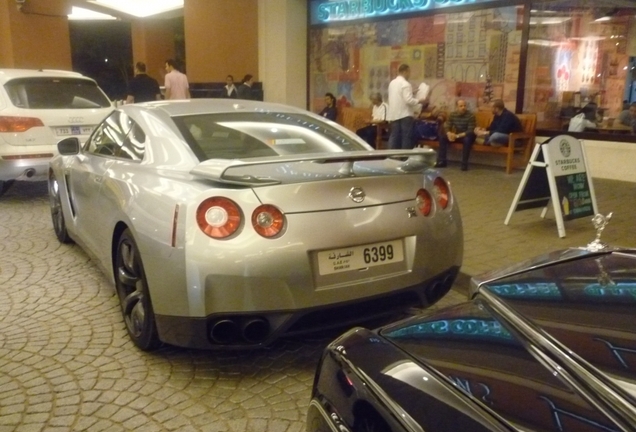 Nissan GT-R