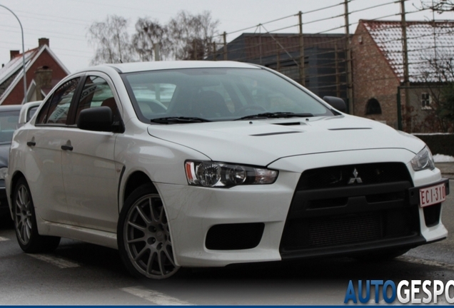 Mitsubishi Lancer Evolution X RS