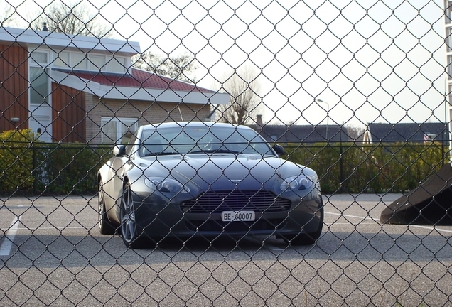 Aston Martin V8 Vantage