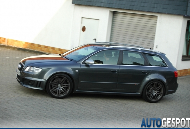 Audi RS4 Avant B7