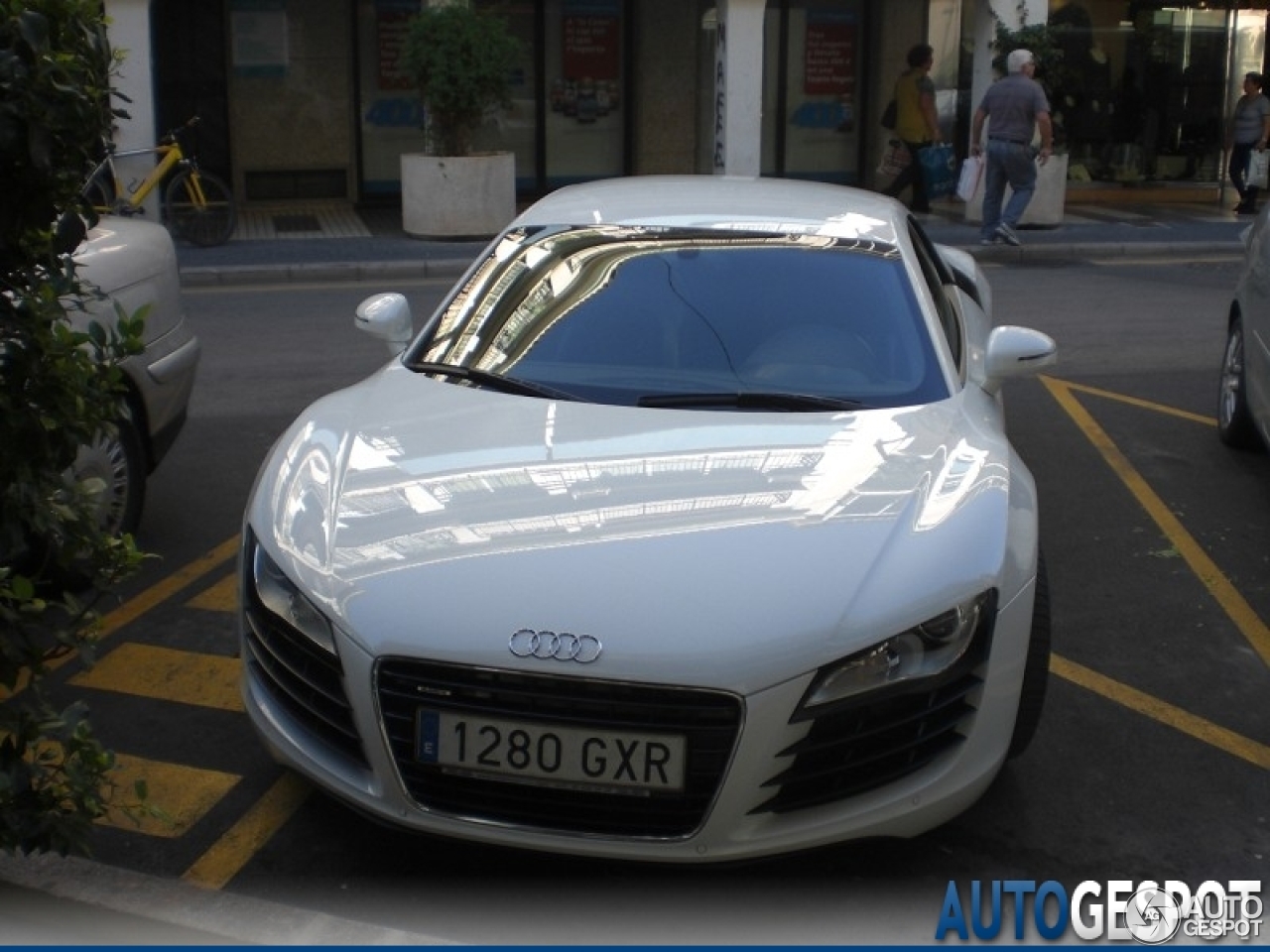 Audi R8