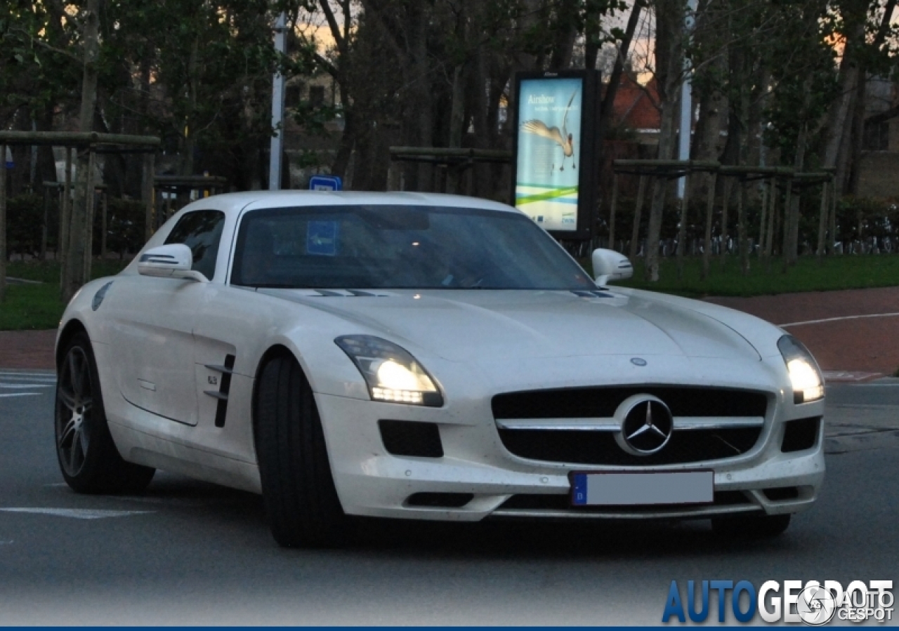 Mercedes-Benz SLS AMG