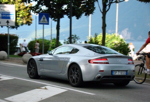 Aston Martin V8 Vantage