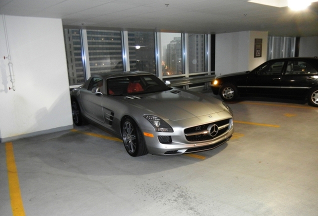 Mercedes-Benz SLS AMG