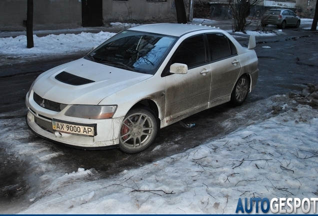 Mitsubishi Lancer Evolution IX MR FQ