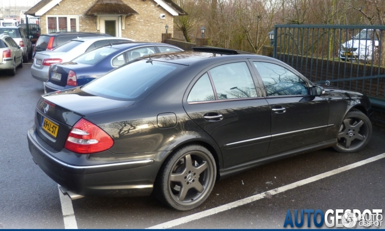 Mercedes-Benz E 55 AMG