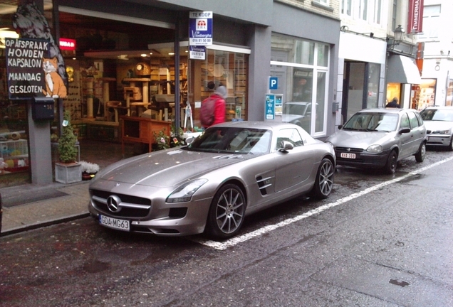 Mercedes-Benz SLS AMG