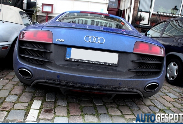 Audi R8 V10