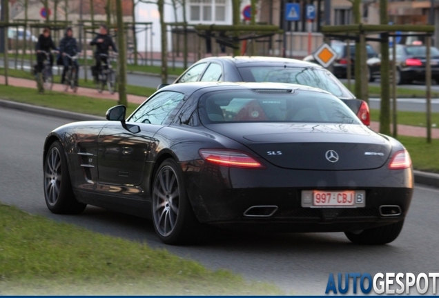 Mercedes-Benz SLS AMG