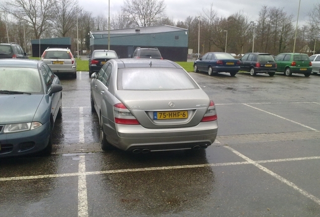 Mercedes-Benz S 63 AMG W221