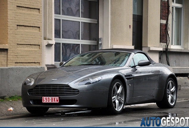 Aston Martin V8 Vantage Roadster