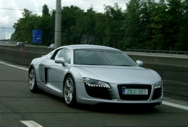 Audi R8