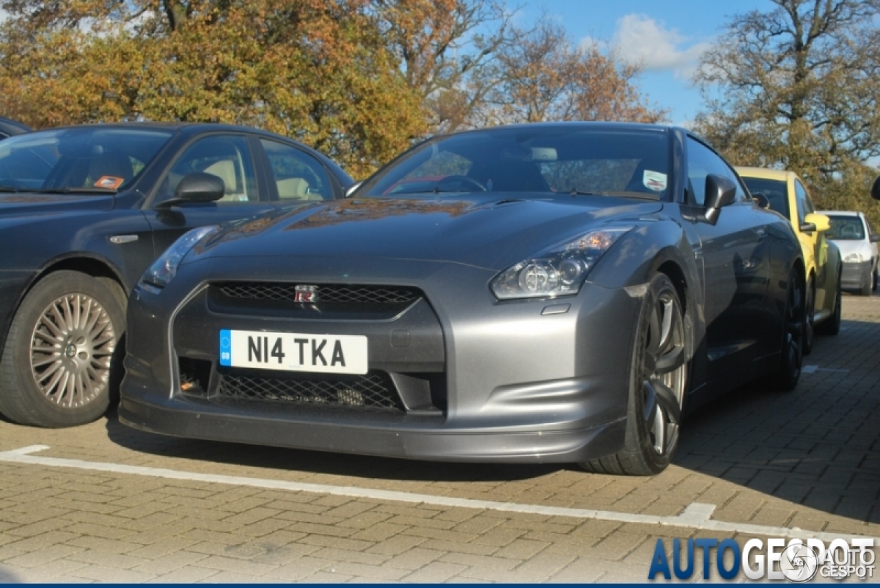 Nissan GT-R