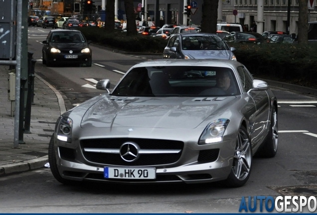 Mercedes-Benz SLS AMG