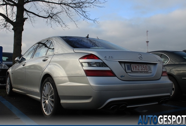 Mercedes-Benz S 63 AMG W221