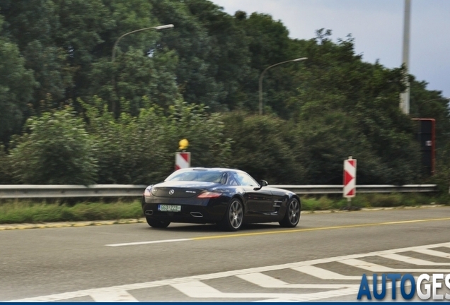 Mercedes-Benz SLS AMG