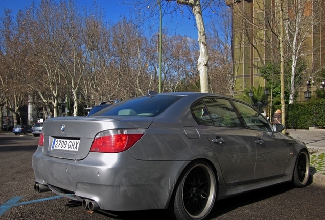 BMW M5 E60 2005