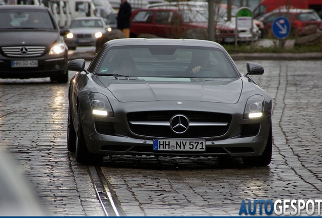 Mercedes-Benz SLS AMG