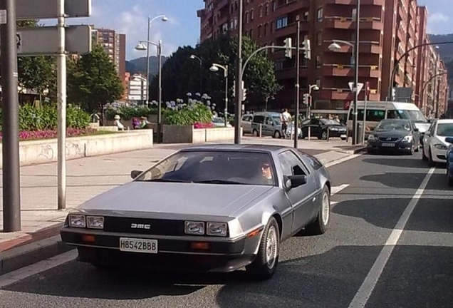 DeLorean DMC-12