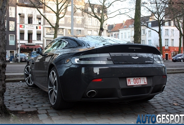 Aston Martin V12 Vantage