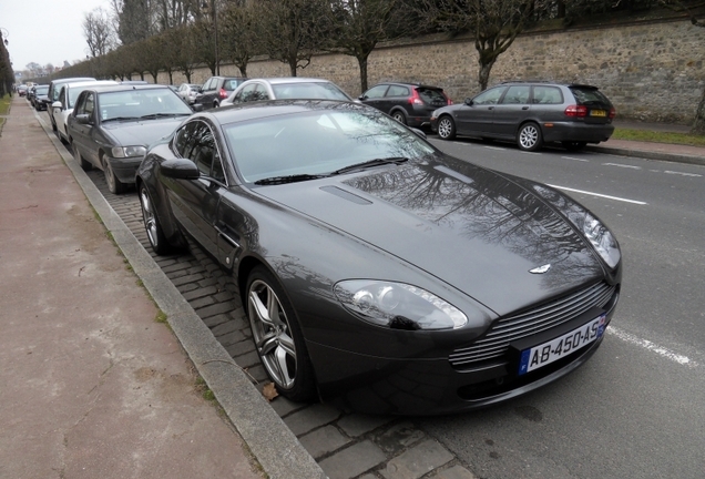 Aston Martin V8 Vantage