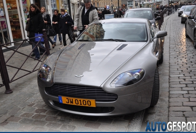 Aston Martin V8 Vantage