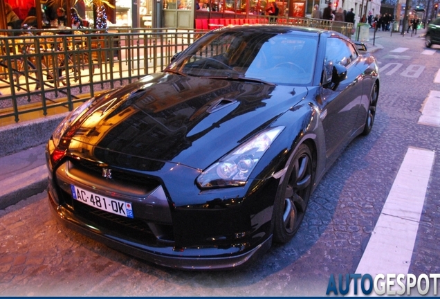 Nissan GT-R