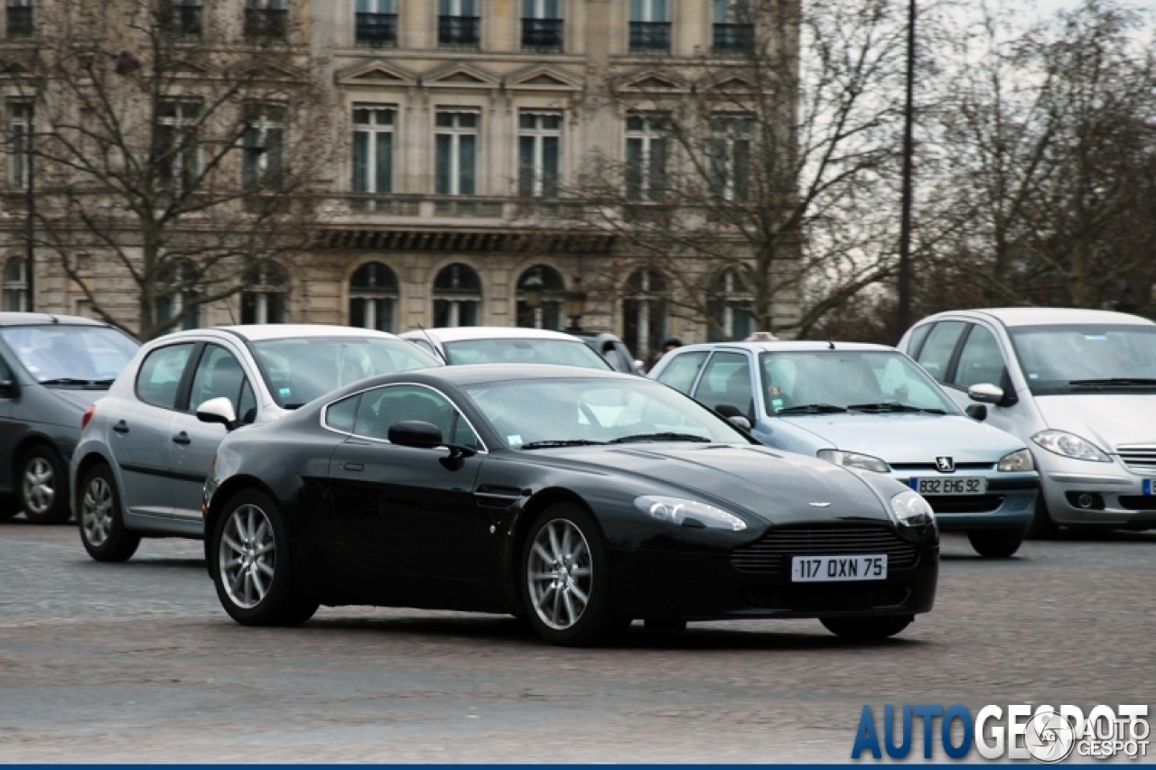 Aston Martin V8 Vantage