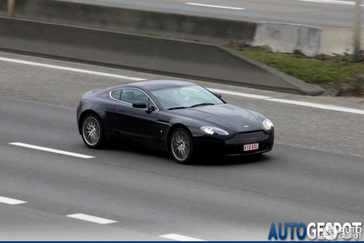 Aston Martin V8 Vantage