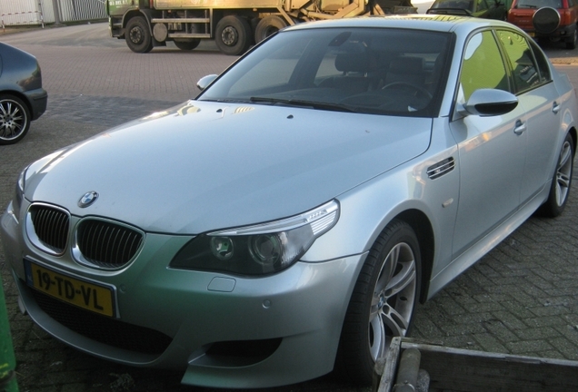 BMW M5 E60 2005