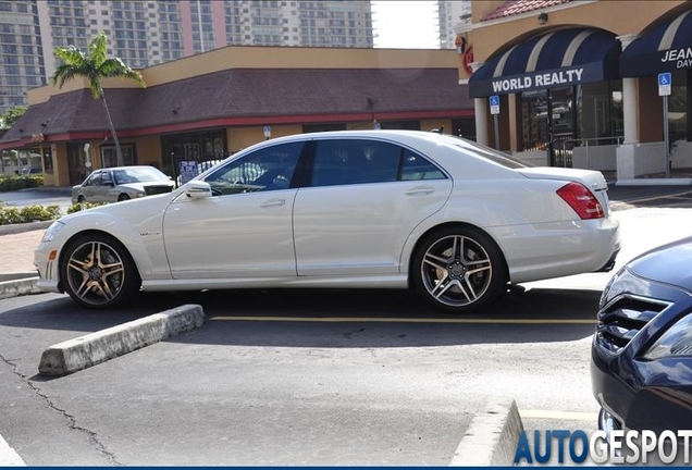 Mercedes-Benz S 63 AMG W221 2010