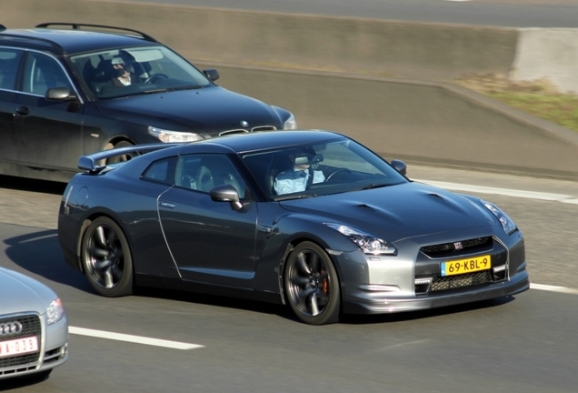 Nissan GT-R