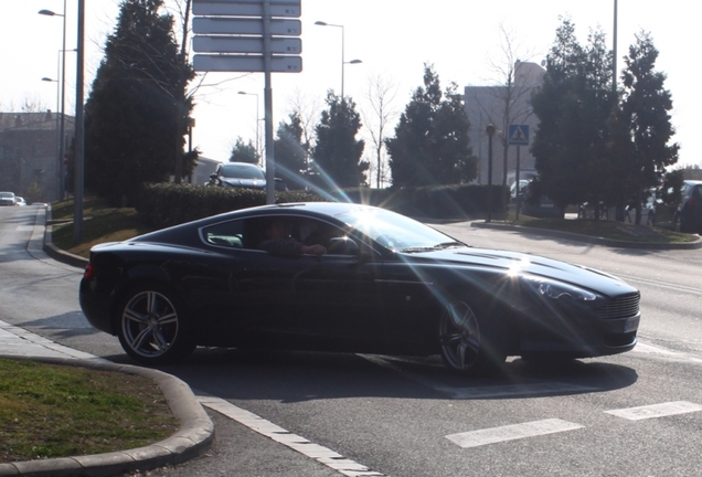 Aston Martin DB9