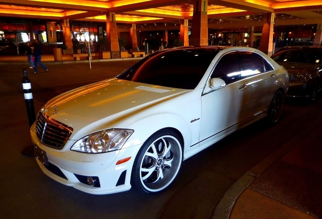 Mercedes-Benz S 63 AMG W221