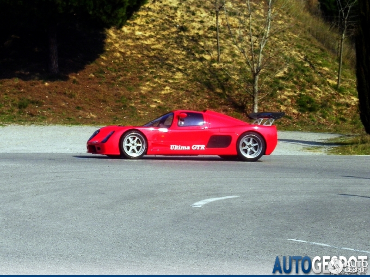 Ultima GTR