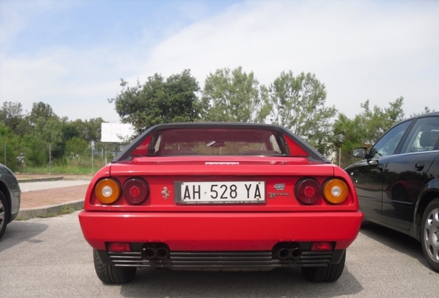 Ferrari Mondial 3.2