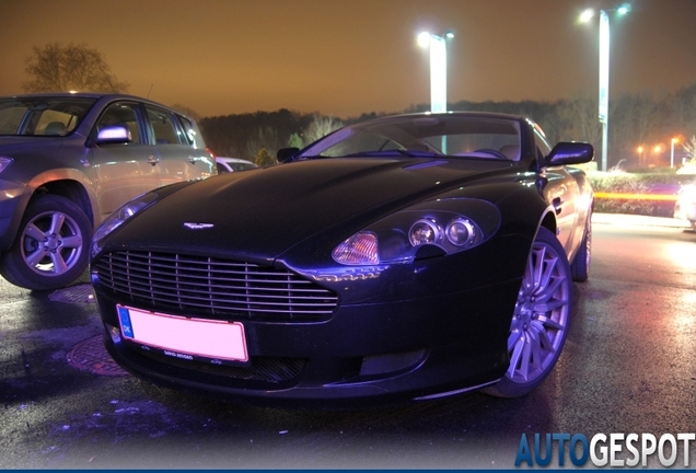 Aston Martin DB9