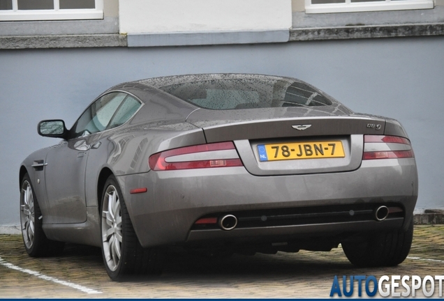 Aston Martin DB9