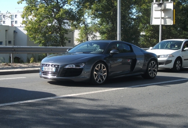 Audi R8 V10