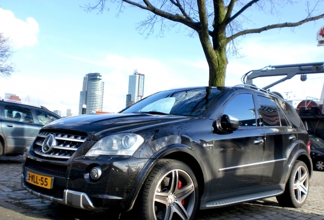 Mercedes-Benz ML 63 AMG 10th Anniversary