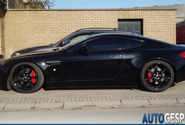 Aston Martin V8 Vantage