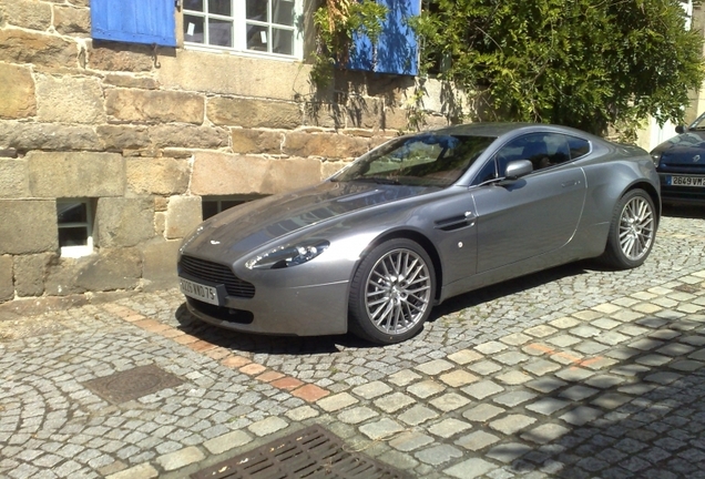 Aston Martin V8 Vantage