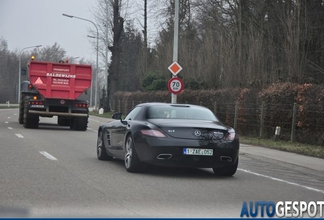 Mercedes-Benz SLS AMG