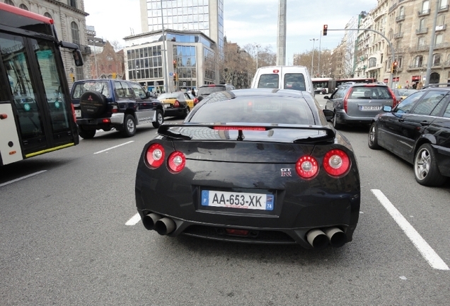 Nissan GT-R