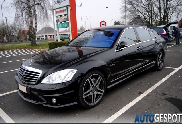 Mercedes-Benz S 63 AMG W221